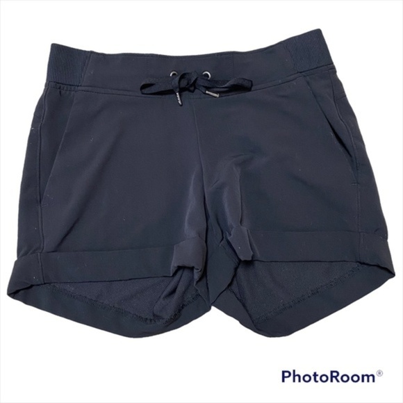 Athleta Black shorts with adjustable string waist - Picture 5 of 5